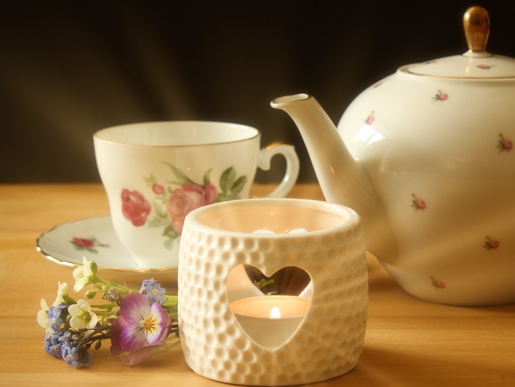 Ceramics, porcelain, glass