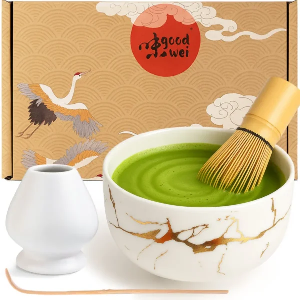 1. Matcha valmistamise komplekt Valge marmor: kuldse mustriga valge matcha kauss, bambusvispel, valge vispli hoidja, bambuslusikas ja Goodwei kinkekarp